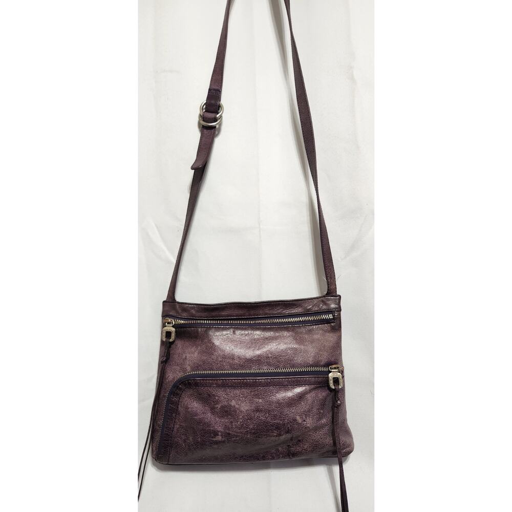 Hobo Purple Distressed Leather Crossbody Zipper Travel Purse